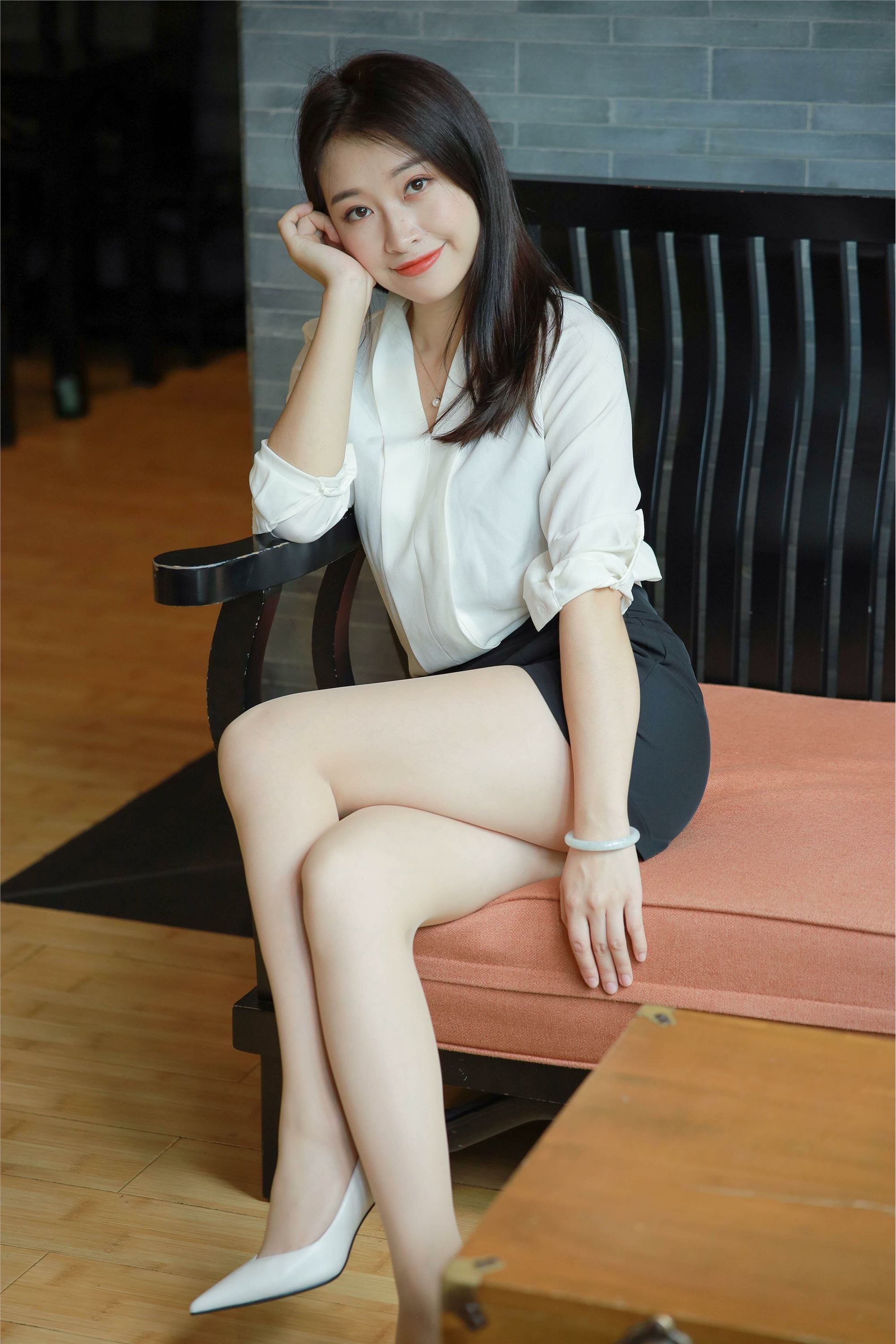 IESS异思趣向  2021.11.03 丝享家964：小婕《沙发上的佳人》